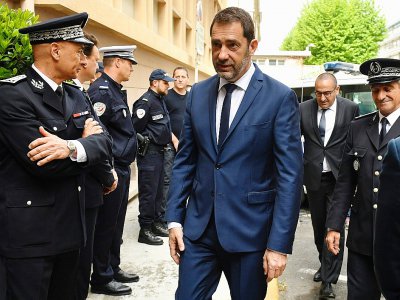 Le ministre de l'Intérieur lors de'une visite à Toulon avec son secrétaire d'Etat Laurent Nuñez, le 3 mai 2019 - GERARD JULIEN [AFP]