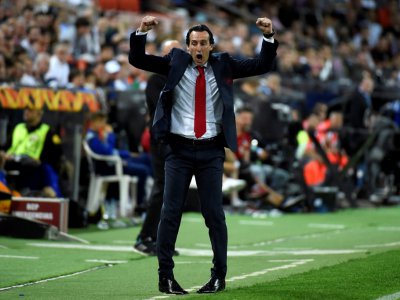La joie de l'entraîneur d'Arsenal Unai Emery après le 3e but son équipe face à Valence en demi-finale retour de Ligue Europa, le 9 mai 2019 à Mestalla - JOSE JORDAN [AFP]