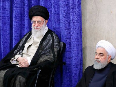 Le guide suprême iranien Ali Khamenei et le président Hassan Rohani, le 14 mai 2019 à Téhéran.AFP PHOTO / HO / KHAMENEI.IR - HO [KHAMENEI.IR/AFP]