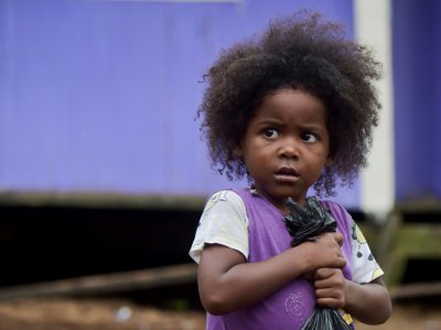 Une fillette à Isla Mono, le 23 avril 2019 en Colombie - Raul ARBOLEDA [AFP]
