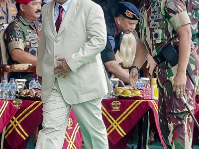 L'ancien général Prabowo Subianto (G) lors de la célébration du 67e anniversaire des forces spéciales de l'armée, le 24 avril 2019 à Jakarta - Naomimages [AFP/Archives]