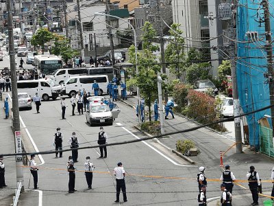 La police boucle les lieux de l'attaque au couteau de Kawasaki, dans la banlieue de Tokyo, le 28 mai 2019 - Behrouz MEHRI [AFP]