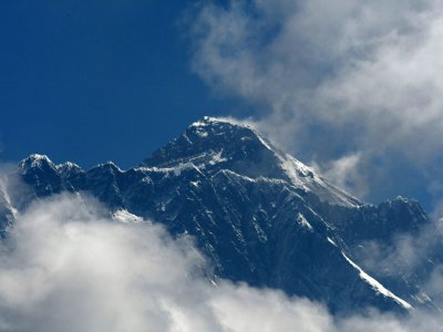L'Everest, 140 km au nord de Kathmandu, le 27 mai 2019. - PRAKASH MATHEMA [AFP]
