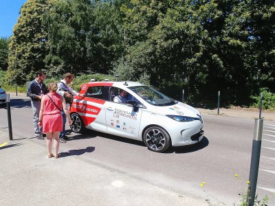 La loi va permettre l'exploitation commerciale des véhicules autonomes, actuellement testés au Madrillet, au sud de Rouen. - Amaury Tremblay