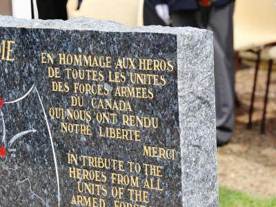 L'inscription sur le nouveau monument à Chambois. - Eric Mas