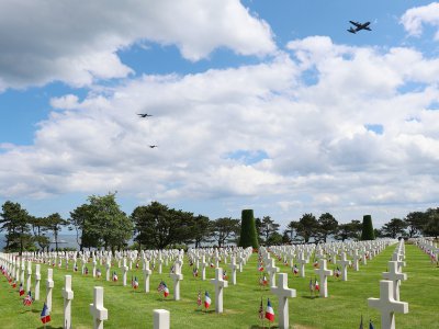 L'US Air Force a survolé le cimetière... - Célia Caradec