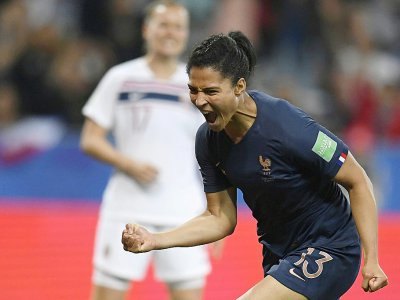 Valérie Gauvin ouvre la marque pour la France contre la Norvège au Mondial féminin, le 12 juin 2019 à Nice - CHRISTOPHE SIMON [AFP]