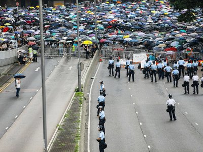 Manifestation contre le projet de loi controversé sur l'extradition à Hong Kong, le 12 juin 2019 - DALE DE LA REY [AFP]