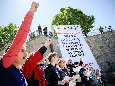 Des femmes manifestent pour l'égalité salariale, le 14 mai 2019 à Lausanne - Fabrice COFFRINI [AFP]