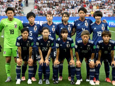 L'équipe du Japon avant le match de phase de groupes du Mondial face à l'Angleterre, à Nice, le 19 juin 2019 - CHRISTOPHE SIMON [AFP/Archives]