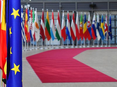 Les drapeaux de l'Union européenne et d'Etats membres à Bruxelles le 13 mai 2019 - EMMANUEL DUNAND [AFP/Archives]