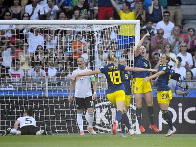 Les Suédoises restent sur un exploit retentissant contre l'Allemagne en quarts de finale du Mondial, le 29 juin 2019 à Rennes - Damien MEYER [AFP/Archives]