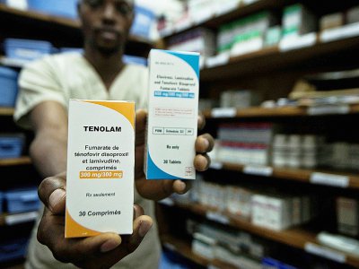 Des antirétroviraux dans une pharmacie de Médecins Sans Frontières en République démocratique du Congo en 2015 - JUNIOR D.KANNAH [AFP/Archives]