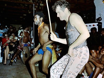 Johnny Clegg, le 15 février 1988 à Johannesburg - Trevor SAMSON [AFP/Archives]