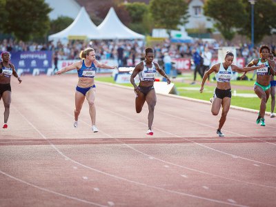 La dernière épreuve de la journée, le 100m féminin, dominé par la Sud-Africaine Carina Horn - Flohic Romain