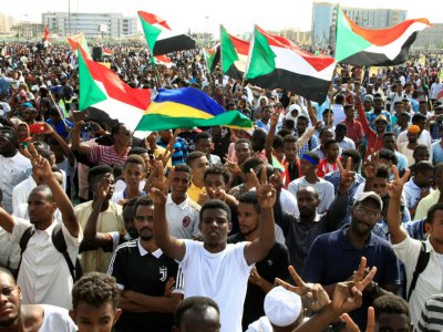 Des Soudanais manifestent le 18 juillet 2019, à Khartoum, en "hommage" aux manifestants tués dans la répression du mouvement de contestation - Ebrahim HAMID [AFP]