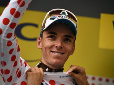 Le Français Romain Bardet, nouveau maillot à pois, à l'issue de la 18e étape, le 25 juillet 2019 à Valloire - JEFF PACHOUD [AFP]