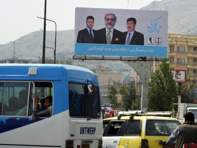Affiche du candidat à l'élection présidentielle Abdullah Abdullah, le 28 juillet 2019 à Kaboul - WAKIL KOHSAR [AFP]