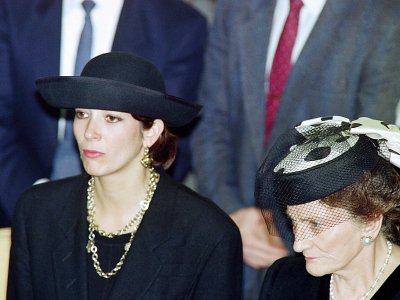 Ghislaine Maxwell (à gauche) à l'enterrement de son père, le magnat des médias britanniques Robert Maxwell, le 10 novembre 1991 - Sven NACKSTRAND [AFP]
