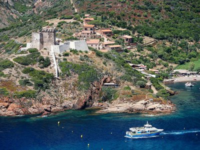 Le fort de Girolata dans la réserve de Scandola en Corse, le 12 juillet 2019 - PASCAL POCHARD-CASABIANCA [AFP]