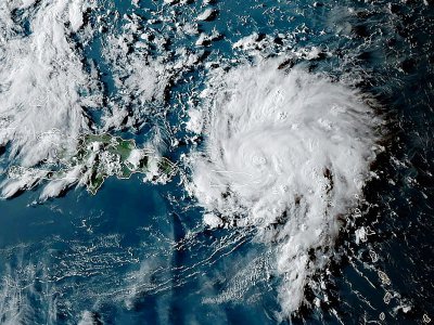 Photo satellite de Dorian transmise par le NHC le soir du 28 août - Jose ROMERO [NOAA/RAMMB/AFP]