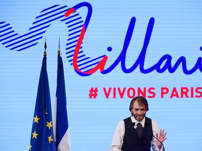 Cédric Villani en meeting à Paris le 4 juillet 2019 - CHRISTOPHE ARCHAMBAULT [AFP/Archives]