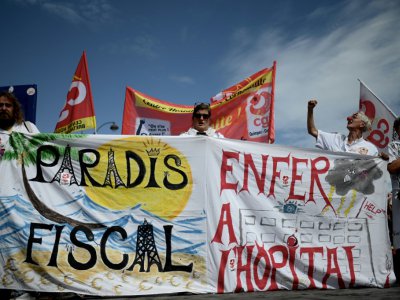 Manifestation pour réclamer des moyens pour les urgences le 11 septembre 2019 à Paris - Philippe LOPEZ [AFP]