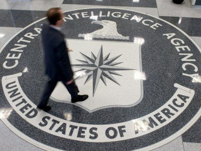 Le sceau de la CIA à son siège en Virginie, aux Etats-Unis - SAUL LOEB [AFP/Archives]