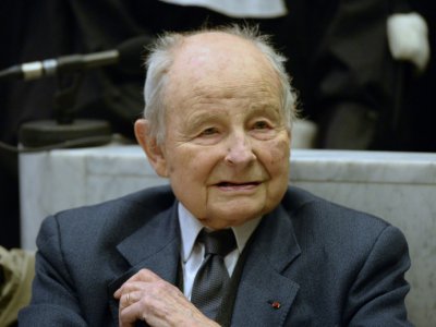 Le fondateur des laboratoires, Jacques Servier (ici le 21 mai 2013) n'assistera pas au procès, il est décédé en 2014 - Lionel BONAVENTURE [AFP/Archives]