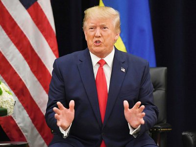 Le président américain Donald Trump répond aux questions des journalistes lors de sa rencontre avec 
son homologue ukrainien Vladimir Zelensky à New-York, le 25 septembre 2019 - SAUL LOEB [AFP]