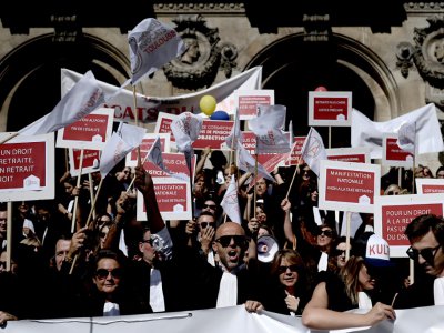 Les avocats en grève contre la réforme des retraites, le 16 septembre 2019 à Paris - Philippe LOPEZ [AFP/Archives]