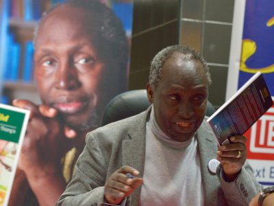 L'écrivain kényan Ngugi Wa Thiong'o, le 13 juin 2015 à Nairobi - TONY KARUMBA [AFP/Archives]
