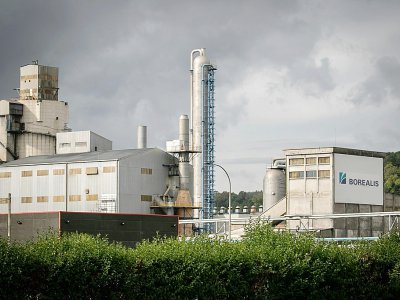 L'usine Borealis, classée Seveso, le 1er octobre 2019  à Grand-Quevilly, près de Rouen - Lou BENOIST [AFP]
