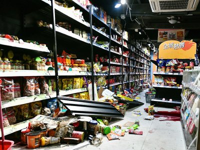 Un supermarché vandalisé par des manifestants, le 5 octobre 2019 à Hong Kong - Anthony WALLACE [AFP]