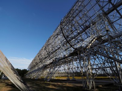 Une partie de la structure du  radiotélescope de Nançay, le 3 octobre 2019 près de Vierzon - GUILLAUME SOUVANT [AFP]