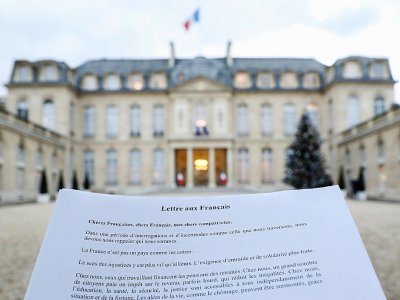 "Lettre aux français" d'Emmanuel Macron, en janvier 2019 - ludovic MARIN [AFP/Archives]