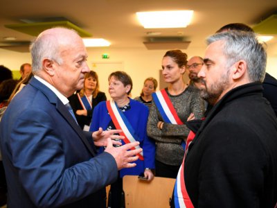 Daniel Cueff, maire de Langouët, et Alexis Corbière à Rennes le 14 octobre 2019 - Damien MEYER [AFP]