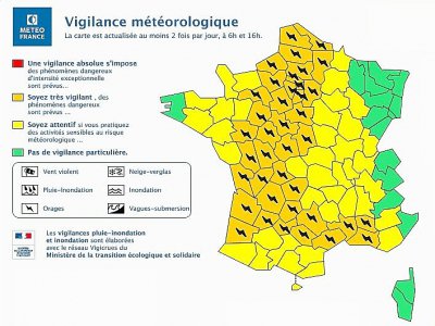 La carte de France des départements en alerte orange. - Météo France