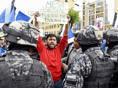 Des partisans du président bolivien Evo Morales à La Paz le 21 octobre 2019 - Aizar RALDES [AFP]