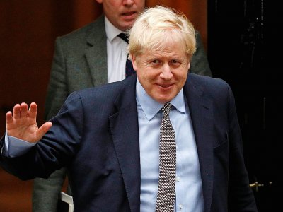 Le Premier ministre britannique Boris Johnson sort du 10 Downing Street, le 24 octobre 2019 à Londres - Adrian DENNIS [AFP]