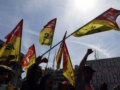 Des membres de la CGT-Cheminots manifestent contre la réforme du rail prévue par le gouvernement français, le 24 avril 2018 à Paris - ALAIN JOCARD [AFP/Archives]
