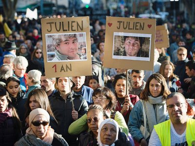 Manifestation à Marseille, le 9 novembre 2019, un an après l'effondrement de deux immeubles insalubres, rue d'Aubagne, ayant fait huit morts - CLEMENT MAHOUDEAU [AFP]