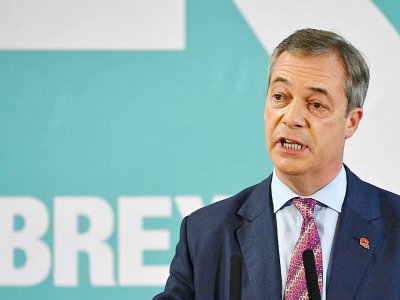 L'europhobe Nigel Farage, chef de file du Parti du Brexit, à Hartlepool le 11 novembre 2019 - Paul ELLIS [AFP]