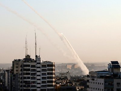 Des roquettes palestiniennes sont tirées depuis la bande de Gaza le 12 novembre 2019 - BASHAR TALEB [AFP]
