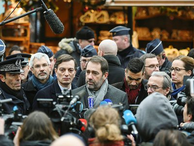 Le ministre de l'Intérieur Christophe Castaner lors de la réouverture du marché de Noël après l'attentat, à Strasbourg, le 14 décembre 2018 - SEBASTIEN BOZON [AFP/Archives]