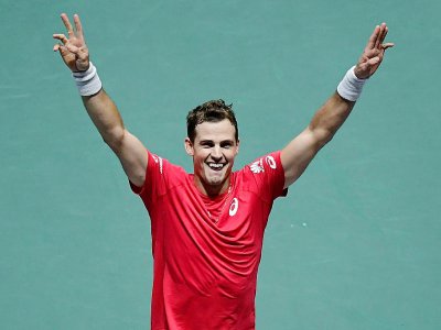 Le Canadien Vasek Pospisil vainqueur du double contre la Russie en demi-finale de Coupe Davis, le 23 novembre 2019 à Madrid - JAVIER SORIANO [AFP]