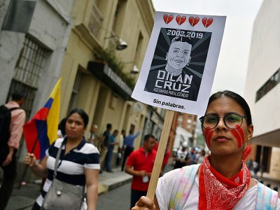 Manifestation en mémoire de Dilan Cruz mort des suite d'un tir de la police à Cali dans le centre-ouest de la Colombie le 27 novembre 2019 - LUIS ROBAYO [AFP]