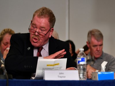 John Traynor s'exprime au nom des survivants et des proches des victimes du stade d'Hillsborough (Royaume-Uni) lors d'une conférence de presse à Liverpool (Royaume-Uni), le 29 novembre 2019 - Paul ELLIS [AFP]