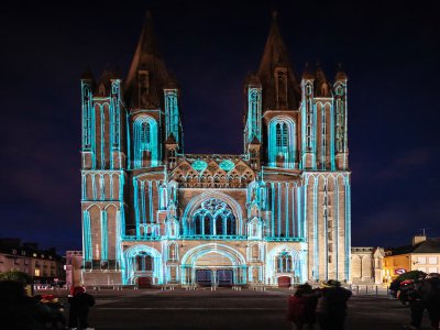 Un mapping sur la cathédrale de Coutances. - Thierry HOUYEL