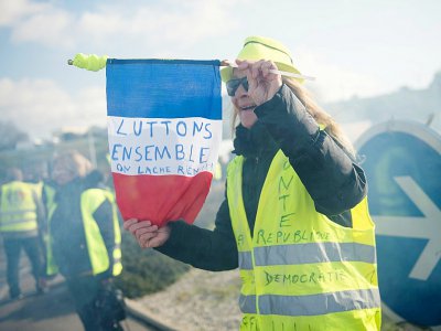 Manifestation marquant le 1er anniversaire du mouvement des "gilets jaunes", à Cabries près de Marseille, le 17 novembre 2019 - CLEMENT MAHOUDEAU [AFP/Archives]